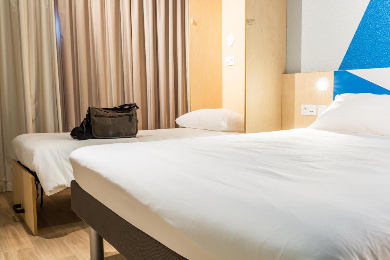 Ibis Budget Tours Sud شامْبري لي تور المظهر الخارجي الصورة