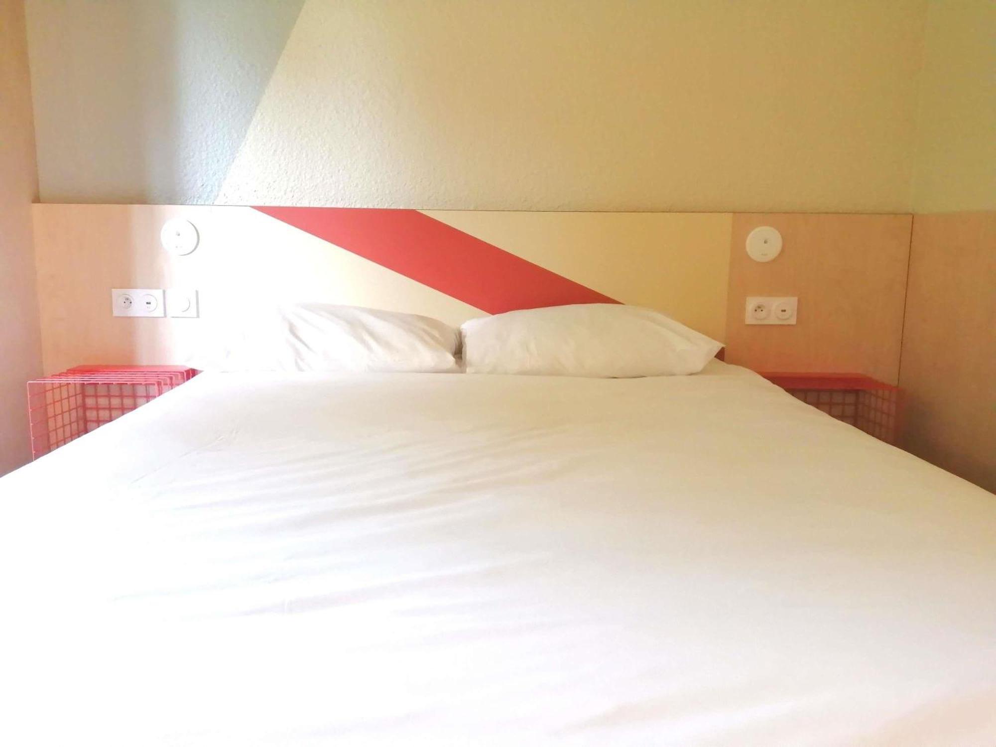 Ibis Budget Tours Sud شامْبري لي تور المظهر الخارجي الصورة